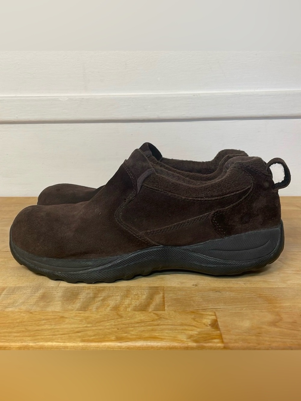 L. L. Bean Primaloft Insulated Brown Suede Slip On Shoes Women's 9.5 wide